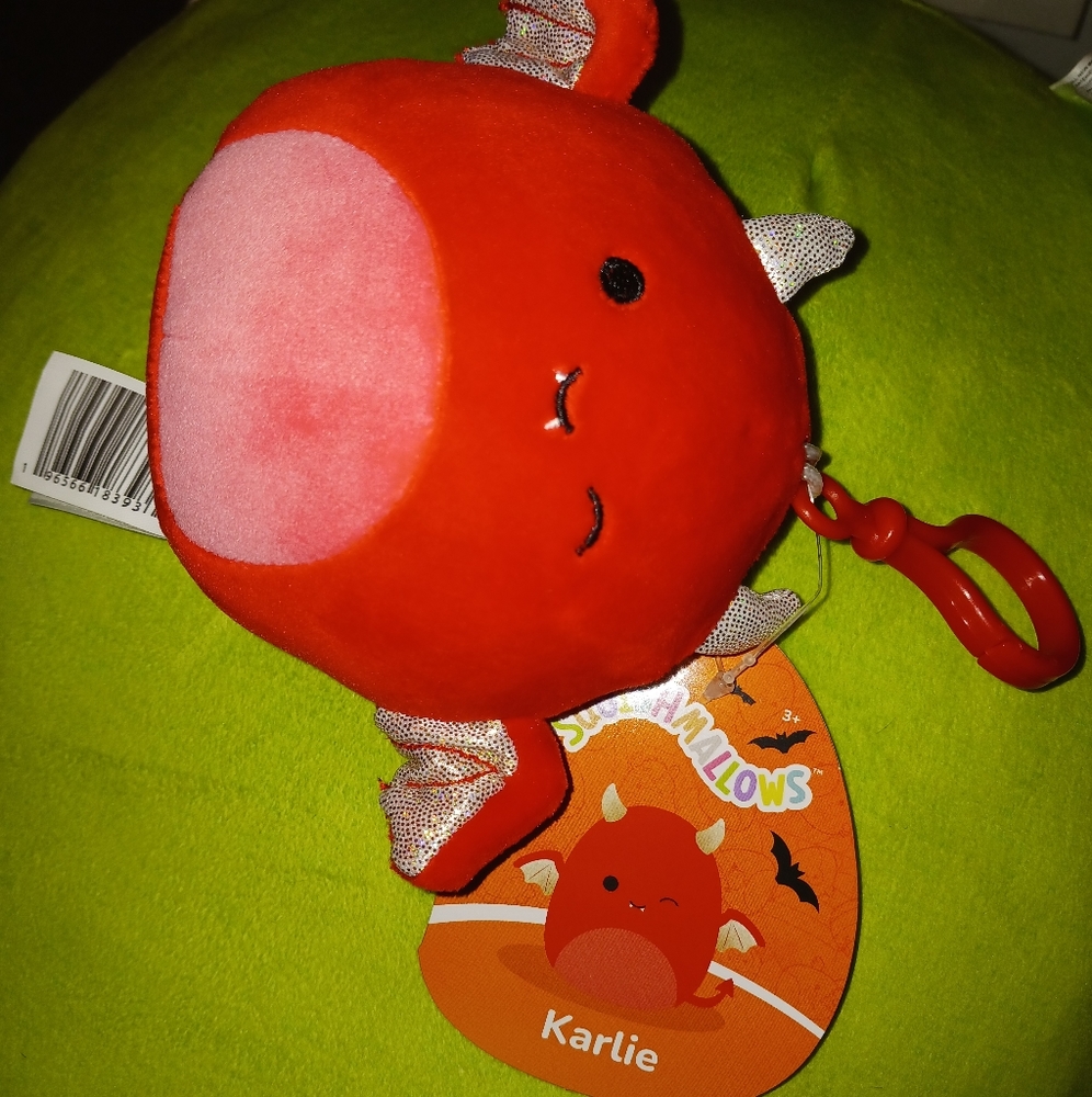 Karlie the bat 3.5" Squishmallow clip - Picture 2 of 8